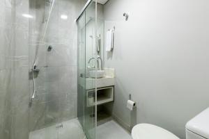 Studio com linda decoração com ótima localização 12