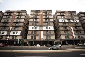 شقة فاخرة ومريحة قرب المطار ومول العرب