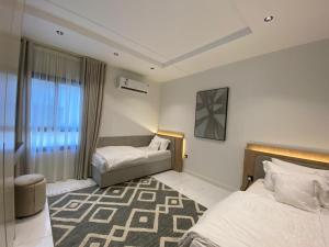 شقة فاخرة ومريحة قرب المطار ومول العرب