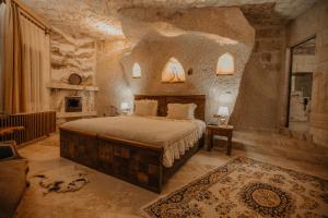 Serenus Cave Suites