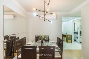 Apto com 3 quartos a 120m da praia central LHE0201