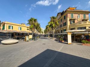 Marina - appartamento in centro al mare Ostia