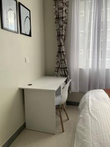 Candisi homes, studio 23 minutes to JKIA