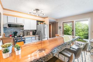 Cozy getaway with heated floors