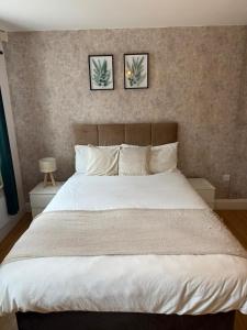 1 Bedroom Apartment - City Centre - Balcony & Secure Parking