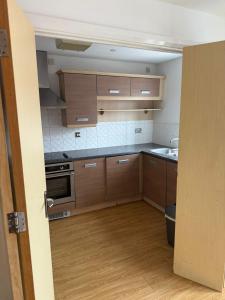 1 Bedroom Apartment - City Centre - Balcony & Secure Parking