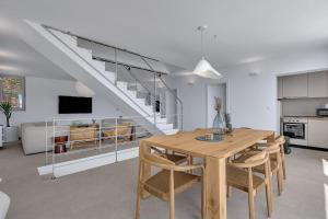 Vista Divina - Semi Detached Vacation Homes by Irundo