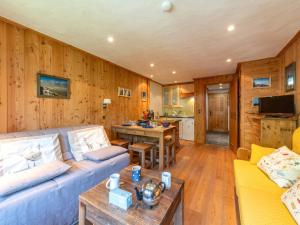 Appartement Duplex Intimiste avec Wifi, Balcon et Proche Pistes à Val-dIsère - FR-1-694-135
