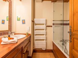 Élégant Appartement 3 Pièces au Cœur de Val-dIsère, à Deux Pas des Pistes - FR-1-694-244