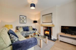 Holly Tree Cottage - Unrated properties in Holt