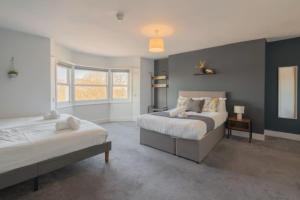 The Old Stein House Sleeps 10 Free Parking