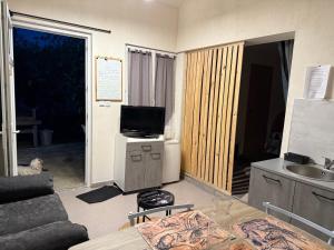 Gite climatisé avec piscine sur les hauteurs de Bollene