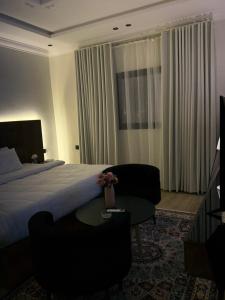 استديو انيق