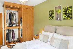 The Old Toffee Works, Montpellier Quarter, Next to Pump Rooms FREE PARKING