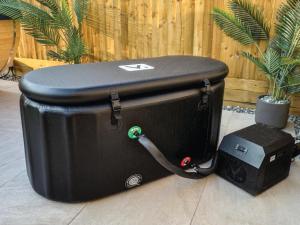 Bournemouth Spa Retreat - Hot Tub - Sauna - Cold Plunge