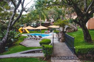 Malinalco Country House with Pool and Paddle Court