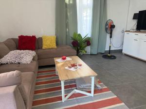 Nice special family villa Grand Baie 3 min to beach