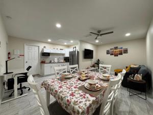 Sunshine Nest - Ubytování bez kategorie ve městě Lehigh Acres