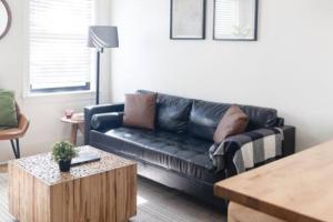 Large 4BR l 4BA Near Mercedes Benz & The Ga Congress