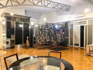 Apartment With a View and the Free Parking