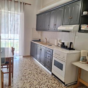 MARIAS APARTMENT SMART KEY BOX by PROJECT 86 IKE