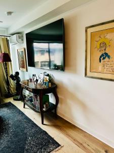 Heart of Fishtown with parking!