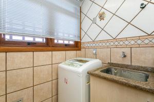 400m da Praia de Jurerê | Smart TV 50" #JA39