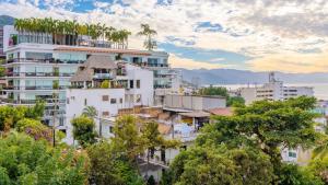 two-level penthouse in the Romantic Zone