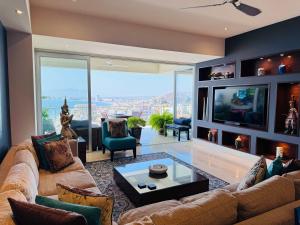 3-Bedroom Condo in the romantic zone