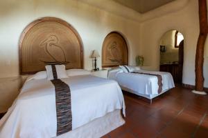 Pelican Eyes Hotel and Resort