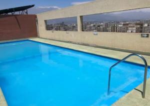 Departamento moderno en Santiago Centro Vista a la Cordillera Metro Santa Lucía