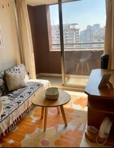 Departamento moderno en Santiago Centro Vista a la Cordillera Metro Santa Lucía
