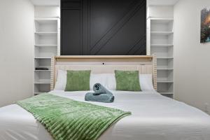 Private Sherwood Suite by Park