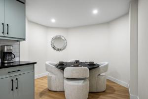 Private Sherwood Suite by Park