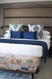 Hotel Fairmount Plaza Near IGI