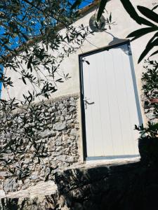 Appartment, terrace, garden next Cassis