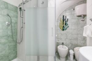 Colosseum Loft, Rustic-modern charm