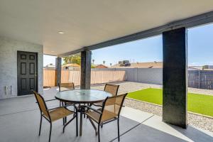 3 Mi to Desert Diamond Arena Peoria Home with Yard!