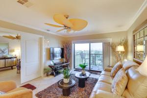 Walk to Beach Top-Floor Condo in Lake Havasu City