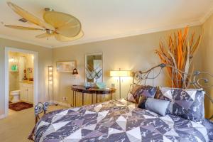 Walk to Beach Top-Floor Condo in Lake Havasu City