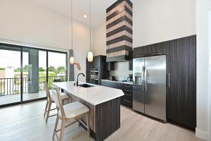 Luxury Top-Floor Retreat - Siesta Key