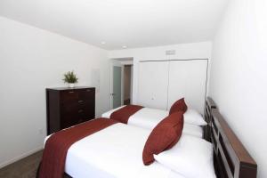 Prime Stays - Suite Elegance by MDR Marina & Venice - Pool, Hot Tub, Gym
