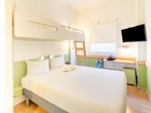 Ibis Budget Madrid Calle Alcalá - Гостевые дома, Мадрид