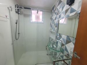 kitnet pitangueiras guarujá