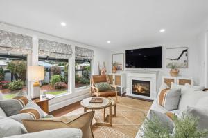 Ellies Luxe Cottage Escape - Sleeps 8, Spa, Pizza Oven