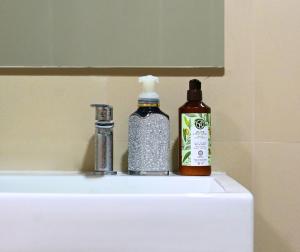 Chic & Cozy Urban Stay