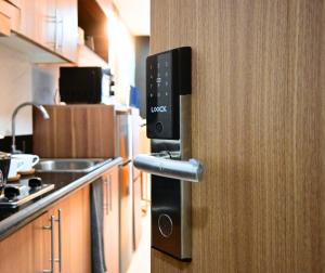 Chic & Cozy Urban Stay