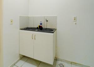 Flat c Wi-Fi e Ar-condicionado Perto do Aeroporto