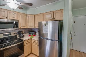 2BR Mariners Cove PoolSteps to Beach3rd Floor!