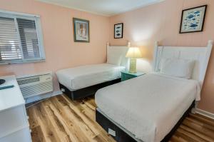 2BR Mariners Cove PoolSteps to Beach3rd Floor!